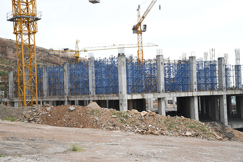 تصویر خبر اسکافلدبندی ( داربست مثلثی ) طبقه اول بلوک یک به متراژ دو هزار متر مربع